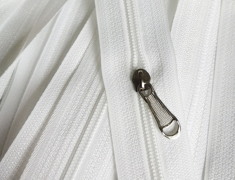 应用场景图-Nylon-Zipper-by-the-yard-2-2