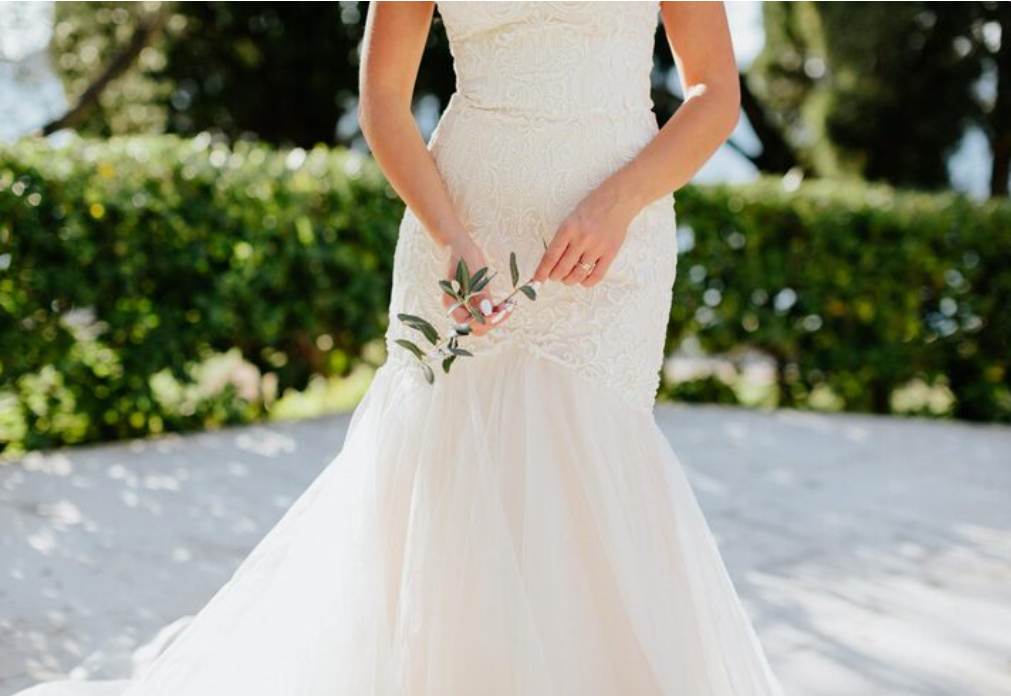 zipper wedding dress